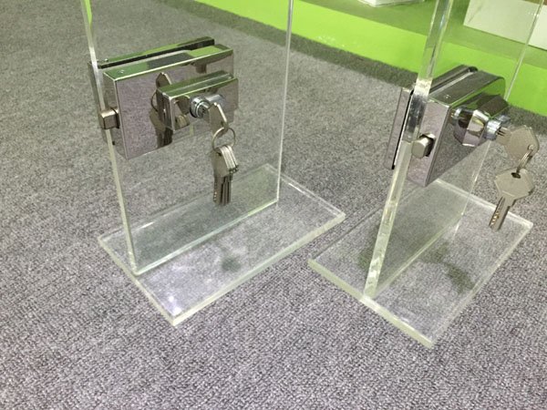glass door locks